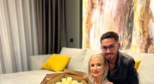 Claudia Puican și Armin Nicoară se pregătesc să devină părinți: „Sper să am o sarcină ușoară”. Artistul se teme ca bebelușul să nu se nască având o boală incurabilă