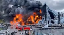 Momentul înfiorător în care scena de la Tomorrowland a luat foc! Videoclipurile fac înconjurul internetului. Ce s-ar fi întâmplat cu doar câteva minute înainte de izbucnirea incendiului