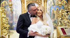 Nu i-a venit să creadă cum s-a afișat soțul ei, care o șantaja și hărțuia în urmă cu câteva săptămâni. Aflați în proces de divorț, bărbatul se află într-o altă relație, dar în același timp o caută cu disperare pe actuala soție, cu care s-a căsătorit după doar 2 luni de relație: „E un escroc sentimental și atât”