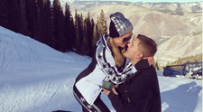 Paris Hilton s-a logodit cu Chris Zylka dupa 2 ani de relatie