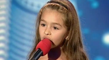 Rebeca Neacșu a crescut și este o domnișoară în toată regula. Ce mai face și cum arată acum printesa cu voce de aur