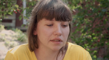 Adolescenta care a dus în spate tot necazul familiei. „În interiorul meu sufăr, dar nu arăt”
