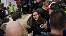 Cuplul regal spaniol, atacat cu noroi după inundațiile devastatoare din Valencia! Regina Letizia, reacție cu lacrimi în ochi: „Cum să nu fie supărați”