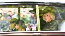 Cum s-a îmbrăcat Camilla, Regina Consoartă, la înmormântarea suveranei britanice! Detaliul care a ieșit în evidență