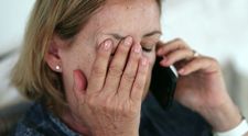 Femeie de 82 de ani, păcălită prin metoda „accidentul” să plătească 130.000 de euro