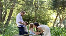 Noi imagini adorabile cu copiii lui Meghan Markle și ai prințului Harry. Fanii au văzut cu cine seamănă micuța Lilibet, după ce ducesa de Sussex i-a postat pentru prima oară chipul