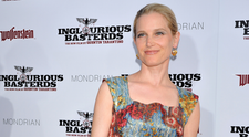Bridget Fonda, prima apariție după 12 ani în care a dus o viață anonimă. Cum a fost fotografiată