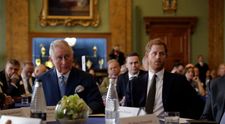 Se termină banii și ajung la fundul sacului! Adevăratul motiv care ar sta în spatele împăcării neașteptate dintre Prințul Harry și Regele Charles