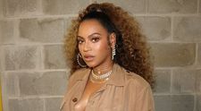Dovada Beyonce își merită statutul de “divă supremă”. Ce accesoriu excentric a avut vedeta… pe dinți