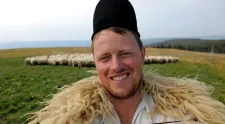 Era cel mai cunoscut cioban, prezentat inclusiv de BBC în Europa. Ce mai face Ghiță Ciobanul la 41 de ani, împliniți de curând