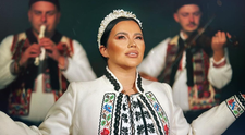 Carmen de la Sălciua, așa cum nu ai mai văzut-o! Artista s-a fotografiat fără strop de machiaj și fără filtre