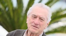 Robert De Niro a sosit la Cannes. Primele imagini cu actorul în vârstă de 81 de ani și cu partenera lui, Tiffany Chen