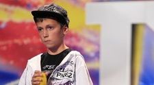Cosmin Agache face beatbox de 4 ani si la inceput repeta prin baie si se inregistra cu telefonul mobil
