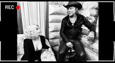 Loredana Groza, apariție spectaculoasă alături de Mickey Rourke, pe platourile de filmare
