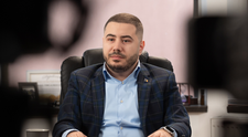 Ce schimbări a făcut Bogdan Dumitrache în propria firmă după ce a lucrat cu angajații săi