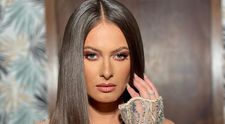 Raluka, imagini inedite din vacanță! Artista se bronzează pe plajele din Mexic