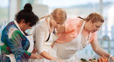 Reteta de tort sarat le-a pus in dificultate, iar Marinela a gresit cel mai mult si a parasit cortul Bake Off Romania