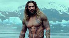 În Aquaman e ca sculptat, dar realitatea e un pic diferită. Cum arată abdomenul lui Jason Momoa fară photoshop
