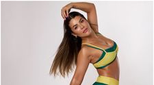Cum susține Miss Bumbum echipa națională a Braziliei. Rosana Ferreira a încins ringul de dans