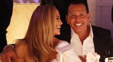 Jennifer Lopez și Alex Rodriguez s-au logodit. Ce vedete au fost prezente la marele eveniment
