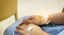 Un tanar de 23 de ani a donat o parte din ficatul sau, pentru a-i salva viata unei fete