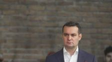 Ce spune taximetristul care l-a scos din țară pe Cătălin Cherecheș. Șoferul susține că a trecut granița fără să îl oprească nimeni