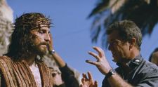 Cine sunt actorii care vor juca rolul lui Iisus și al Mariei Magdalena în noul film produs de Mel Gibson, „Invierea lui Hristos”