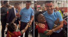 Reacția de milioane a lui Cristiano Ronaldo când un fan a îngenuncheat în fața lui: „Și-a împlinit visul”