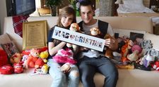 Criss si Vlad se pregatesc pentru Martisor. Membrii LaLa Band vorbesc despre primele martisoare pe care le-au primit