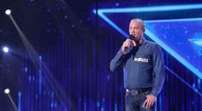 Radu Palaniță, mecanicul auto care a câștigat Românii au talent, s-a dedicat scenei. A lansat prima piesă din carieră, „Iubita mea”