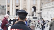 Caz șocant în Italia. Român găsit mort în portbagajul unui autobuz folosit pentru școala de șoferi. Legătura bizară cu o altă crimă