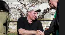 VIDEO Dumitru Voicilaș, tatăl ajuns în scaun cu rotile în urma răzbunării unui adolescent prins la furat