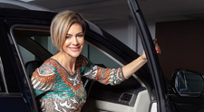 Roxana Ciuhulescu, înaltă cât bradul de Crăciun: “Mi-am luat și eu un brăduț de 2,2 m”