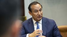 Cei mai bogați manageri din lume își taie salariile pentru a evita falimentul. Cine a renunțat de tot la plată
