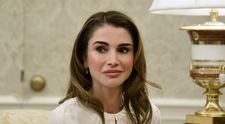 Ce fete superbe are Regina Rania a Iordaniei! Iman și Salma și-au sărbătorit recent zilele de naștere