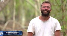 Alexandru Nedelcu le-a construit un vestiar fetelor, ca să aibă unde să se schimbe