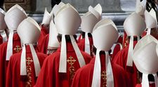 10 lucruri inedite despre Conclav. Este adevărat că viitorul Papă este pipăit în zonele intime și de ce, la Vatican, există Camera Lacrimilor?