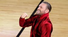 Conor McGregor a băgat în spital mascota echipei de baschet Miami Heat | VIDEO