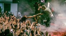 Un celebru artist a fost diagnosticat cu un hematom pe corzile vocale și a amânat concertele până anul viitor. „Cu inima grea și cu regret...”
