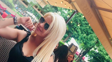 Diana de la Gospodar fără pereche, ședință foto incendiară pe nisipul fierbine. Cum s-a lăsat pozată