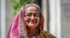 Fosta prim-ministră a Bangladeshului, condamnată la moarte. Cine este Sheikh Hasina și cum a ajuns în fața acestei sentințe șocante