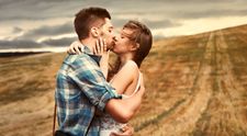 7 greseli pe care poti sa le faci atunci cand saruti un barbat. Cum le eviti