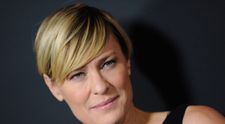 Robin Wright din House of Cards s-a măritat în secret cu iubitul tinerel. Cine a dat-o de gol