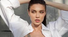 Cum arăta Cristina Ich în prima zi de școală.Vedeta a postat o fotografie de pe vremea când era elevă 