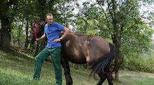 Interviu cu Claudiu Borza. Cum arata o zi din viata gospodarului si ce meserie i-ar placea sa aiba