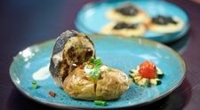 Eduard Acsente, rețeta de la Masterchef: Sturion la grătar, cartof umplut și legume la grătar