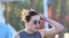 Are 18 ani, dar il vaneaza femei de peste 30. Cu ce vedeta sexy a fost vazut fiul lui David Beckham, Brooklyn