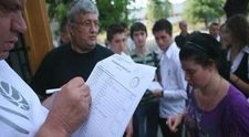 Bac 2011: S-au dat subiectele la matematica si istorie. Cum au aratat cele de anul trecut
