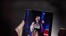 (P) HONOR 200 Pro este telefonul adevăraților câștigători! Aura Șova, câștigătoarea trofeului Vocea României, certifică asta