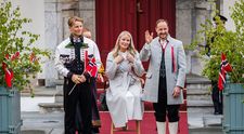 Prinţesa moştenitoare a Norvegiei Mette Marit a fost externată din spital la o lună după transplantul de plămâni. Primele declarații